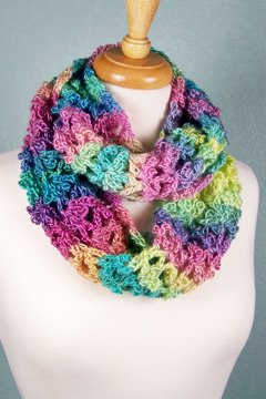 Unforgettable Trefoil Cowl alternate colors